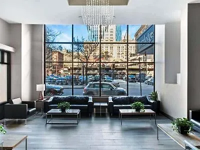 Travelodge By Wyndham Downtown Chicago