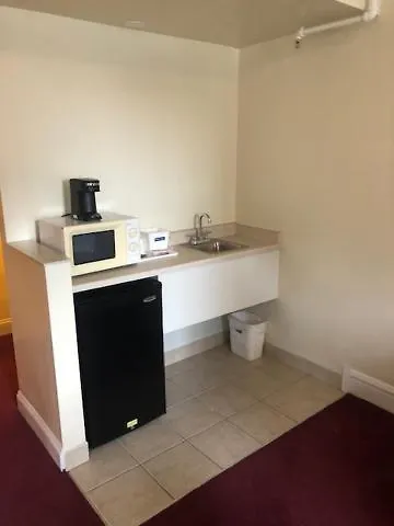Travelodge By Wyndham Downtown Hotel