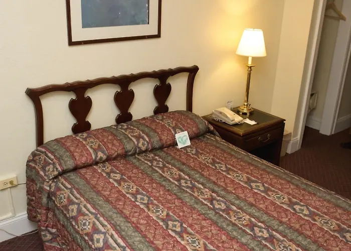 Hotel Travelodge By Wyndham Downtown