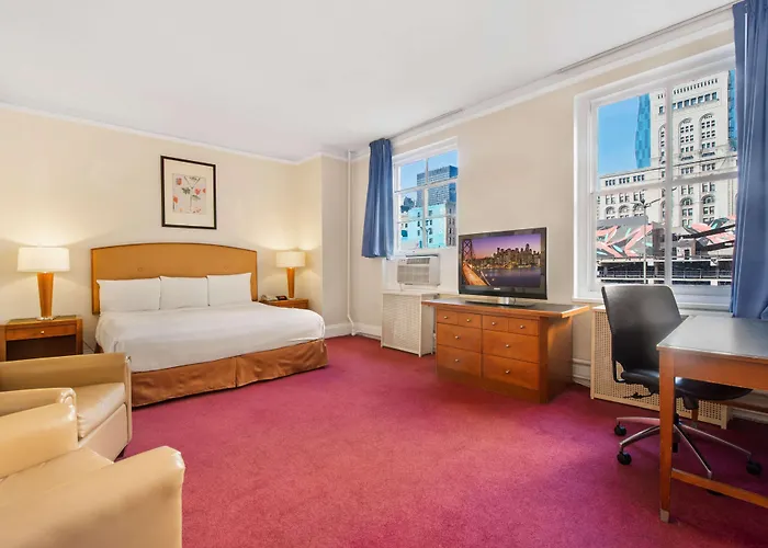 Travelodge By Wyndham Downtown Chicago