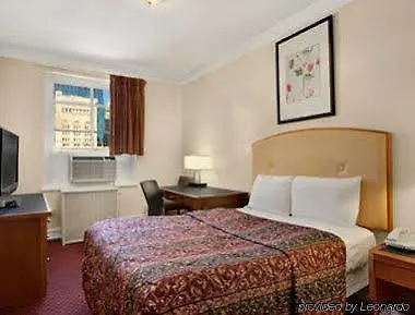Travelodge By Wyndham Downtown
